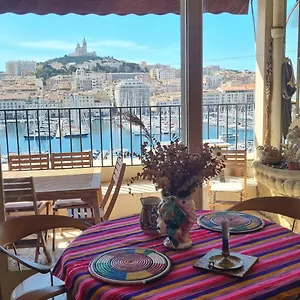 Grand T2 Surplombant Le Vieux Port Marseille